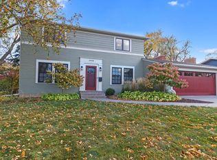 3408 Maplewood Dr, Saint Anthony, MN 55418