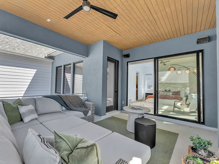 11609 S Dorian Dr — Photo 25