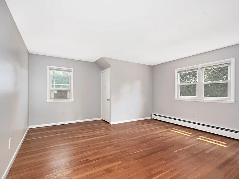 407 Union Ave #2 — Photo 6