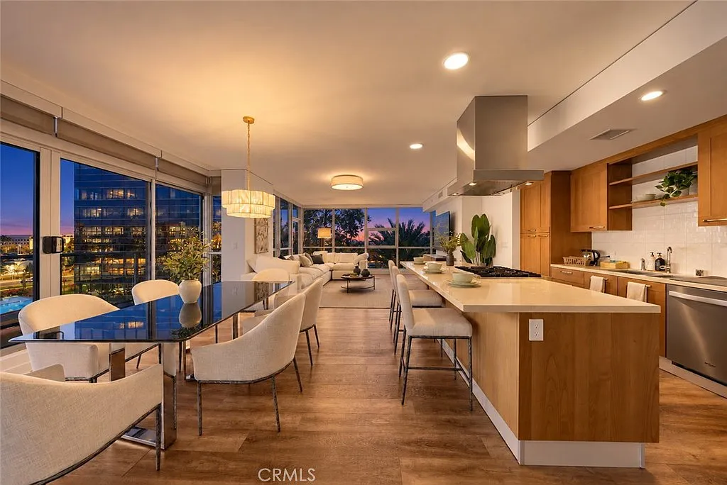 2 bed, 1472 sqft, $7,000 — Photo 1