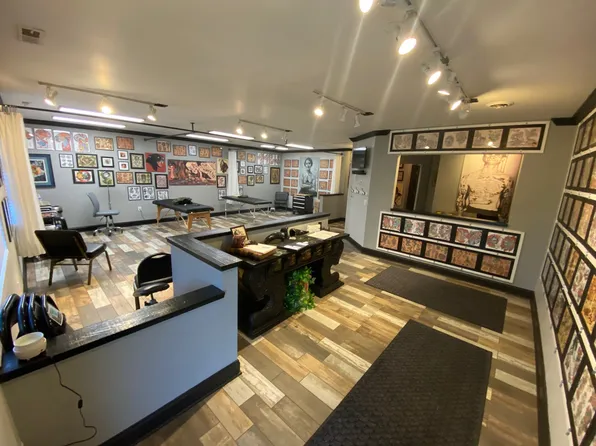 1032-1050 Commercial-Midtown LLC - 1032-1, 1032 E Commercial Ave, Lowell, IN 46356