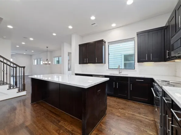 1917 W 15th St #A, Houston, TX 77008