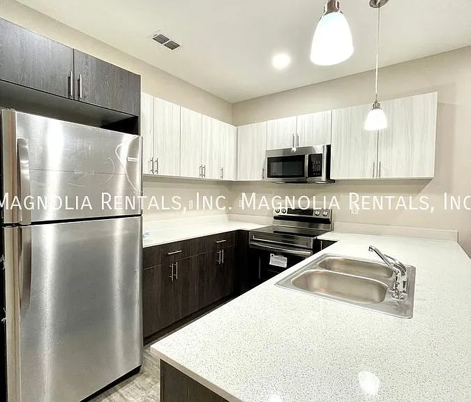 3200 S Colt Ln #8 — Photo 5