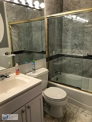 Rented by Metropolitan Property Group | media 23