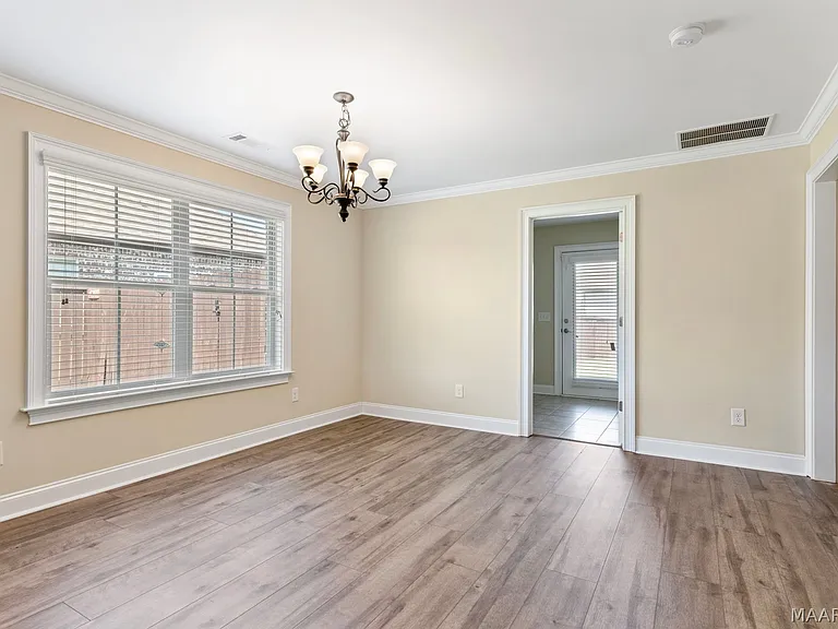 1005 Allison Dr — Photo 11
