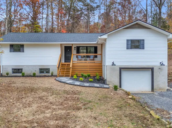 218 Coleman Rd, Soddy Daisy, TN 37379