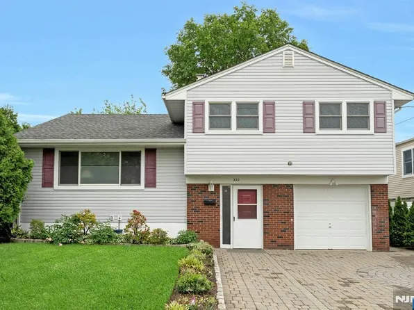 320 W Clinton Ave, Bergenfield, NJ 07621