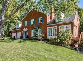 2643 Sunnyfield Dr, Pittsburgh, PA 15241