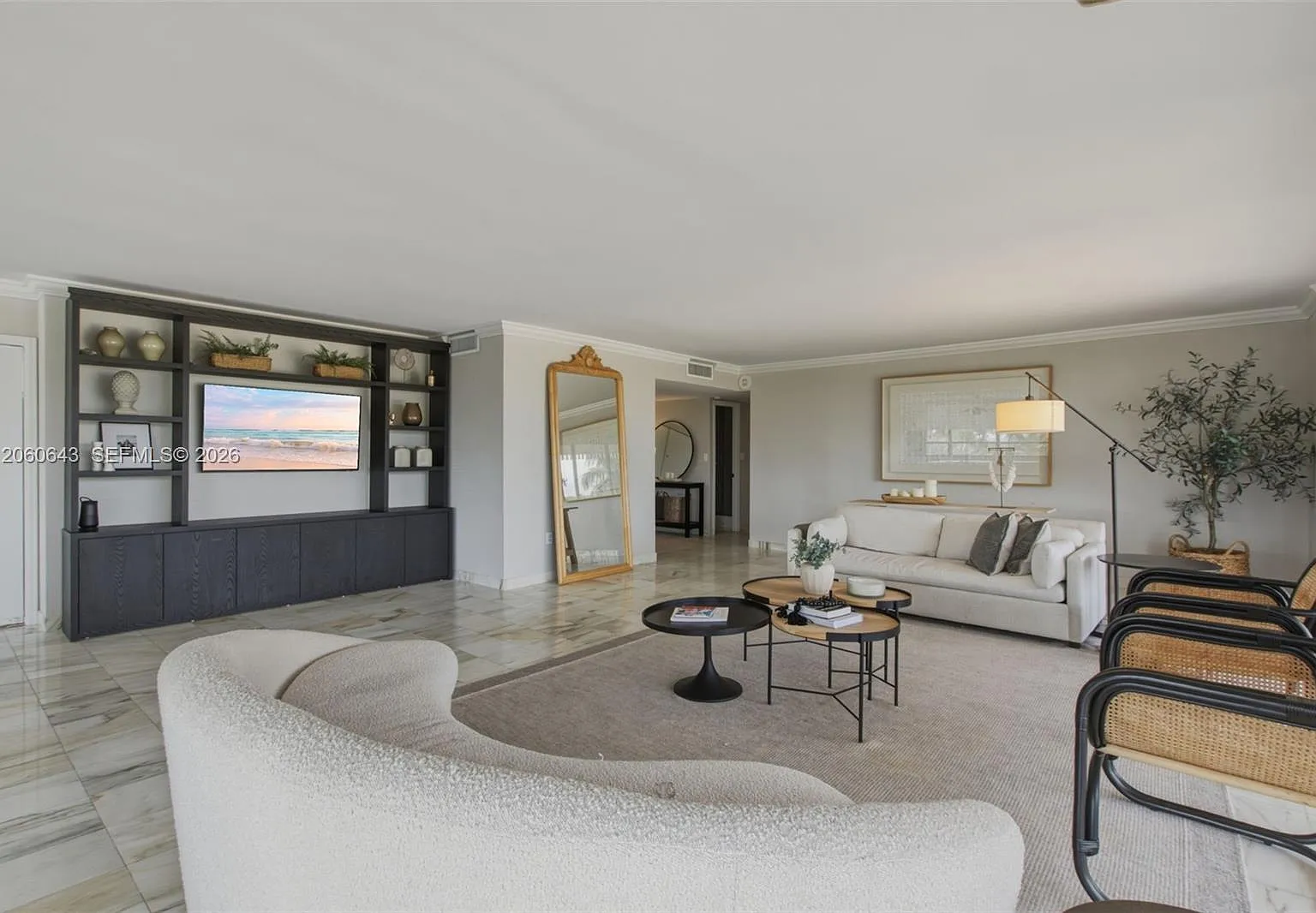 Grove Isle Condo — Photo 3