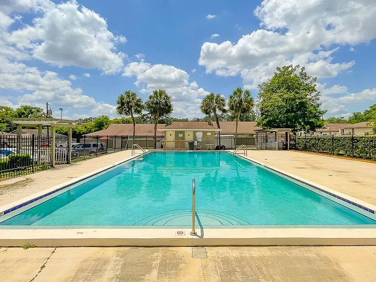 2241 W Pensacola St #6 — Photo 22