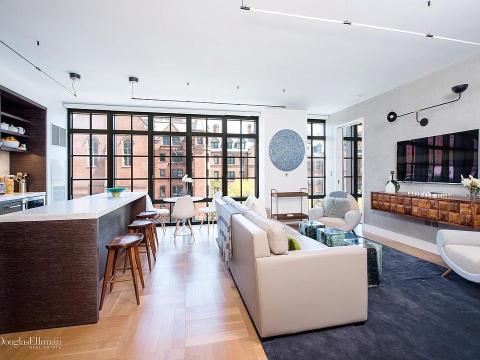 1st image of 500 W 21st St APT 4C