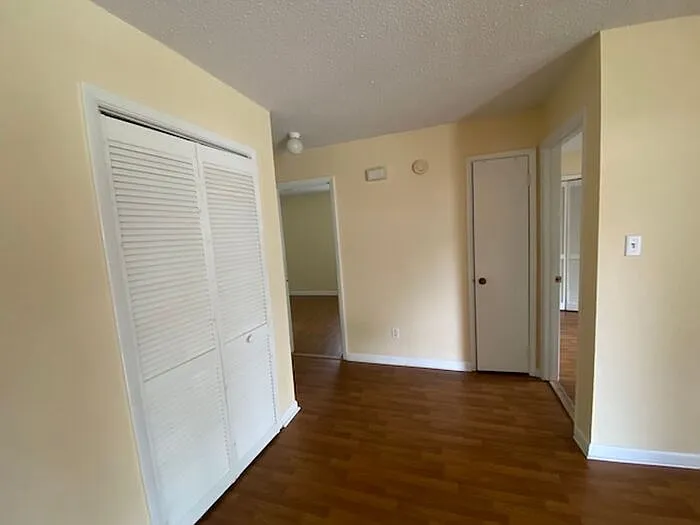 11824 E Gateway Dr SE #D — Photo 7