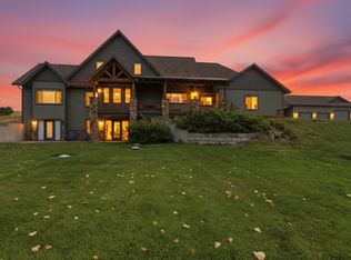 2074 Desperado Trl, Corvallis, MT 59828