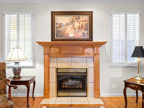5th image of 719 Courtland Ave
