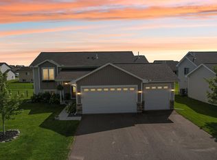 415 Eagle St NW, Isanti, MN 55040