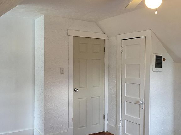 Upstairs bedroom