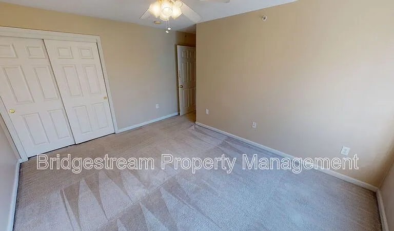3049 Westminster Dr #102 — Photo 6