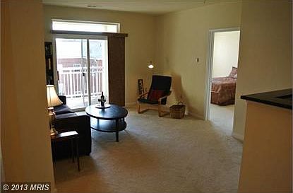 2nd image of 801 S Greenbrier St APT 307