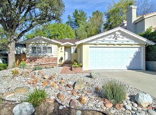 21803 Dumetz Rd, Woodland Hills, CA 91364