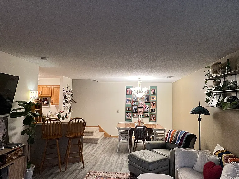 12115 Zealand Ave N — Photo 3