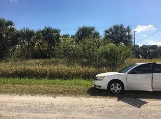 572 Lambert St SW, Palm Bay, FL 32908