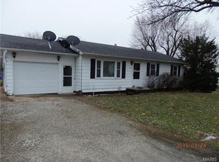510 Ely St, Perry, MO 63462