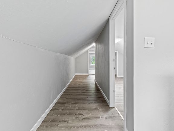3rd image of 33 Bigelow St #2