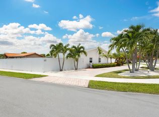 10770 SW 26th St, Miami, FL 33165