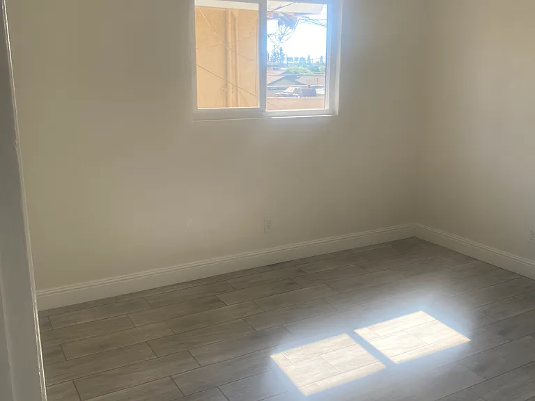 2460 Angela St #4 — Photo 17