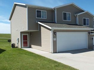 4701 Impala Ct NW, Mandan, ND 58554