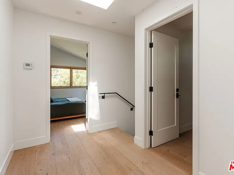 1149 Old Topanga Canyon Rd — Photo 28