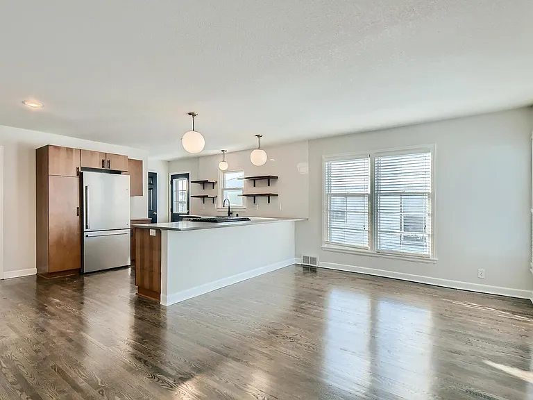 1314 Oxford St — Photo 4