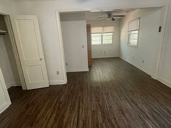 5th image of 331 E Main St