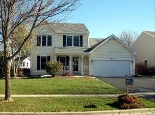 279 Forest Dr, Crystal Lake, IL 60014