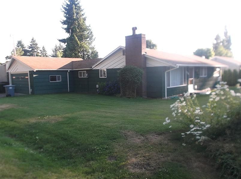 1st image of 176 129th St E