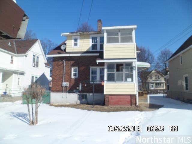 2nd image of 956 Cook Ave E