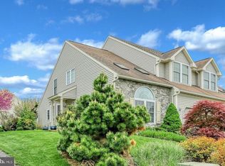 5 Michigan Dr, Sinking Spring, PA 19608