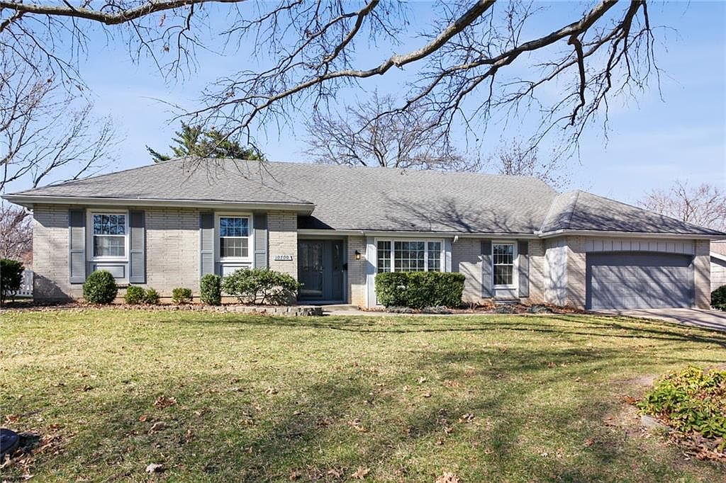 10700 Bridlespur Dr, Kansas City, MO 64114 Zillow