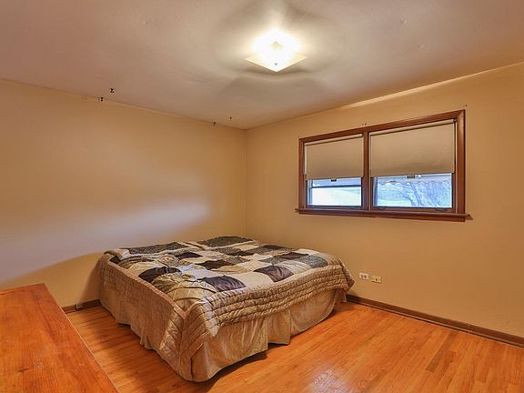 5th image of 656 Muskegon Ave