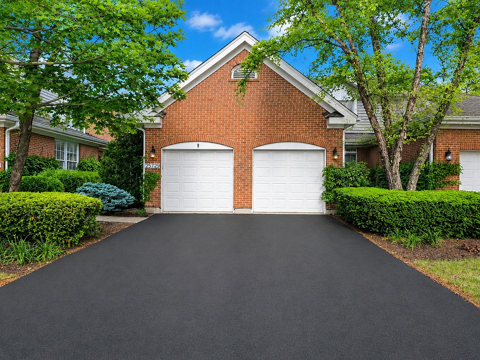 1st image of 2S729 Parkview Dr
