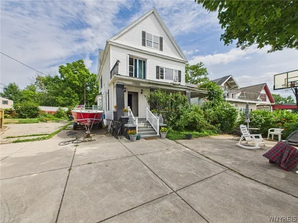 2403 Niagara St, Buffalo, NY 14207