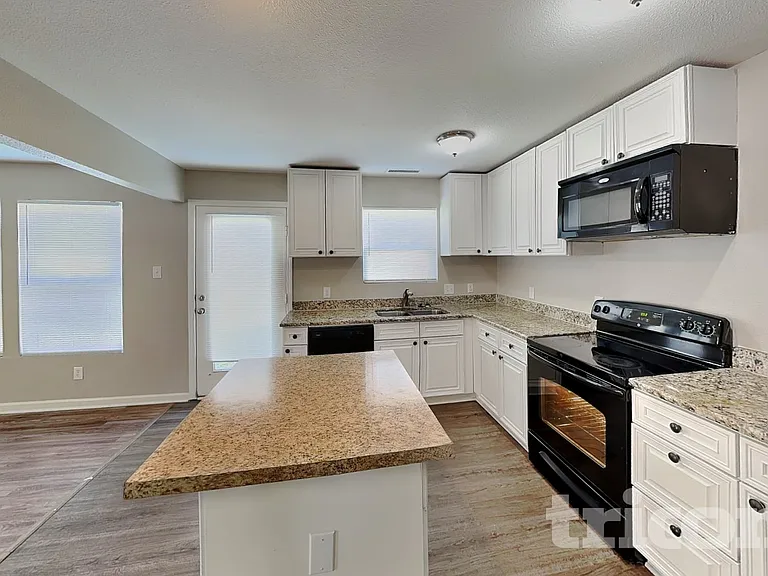 1242 Phil Oneil Dr — Photo 6