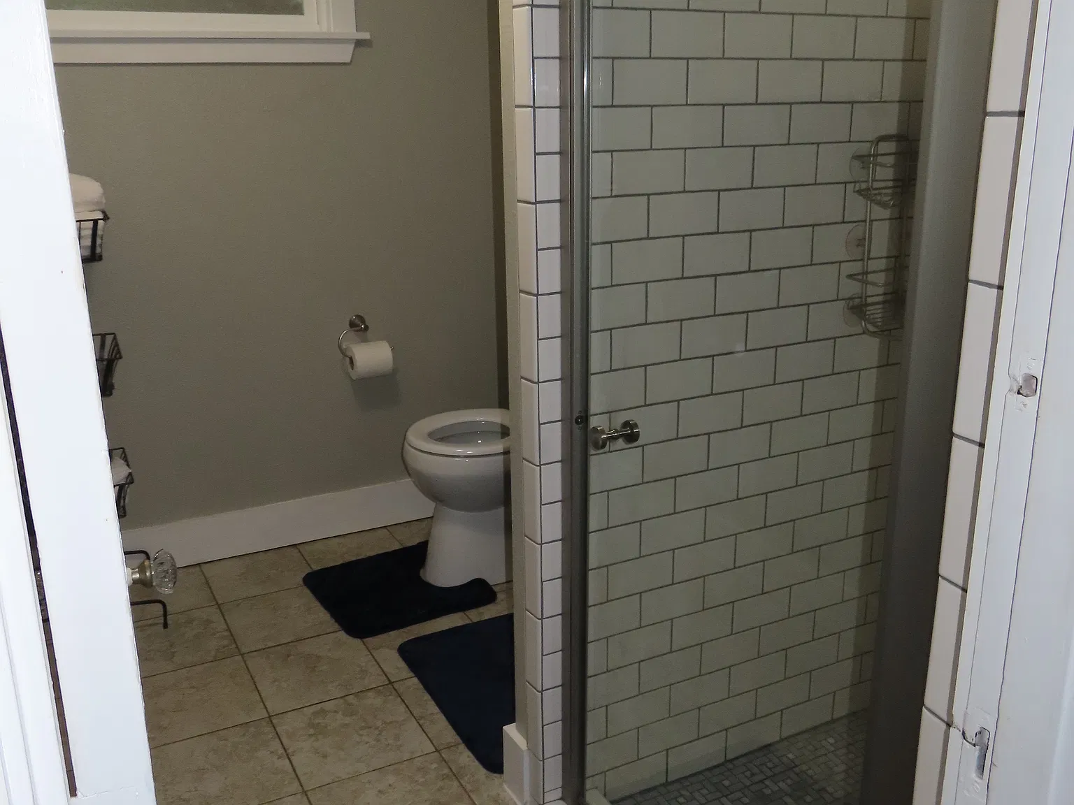 615 Ford Ave — Photo 4