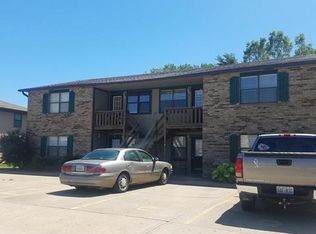 830 E Prairie Hill Dr, Warrensburg, MO 64093