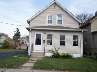 918 Fenton St, Aurora, IL 60505