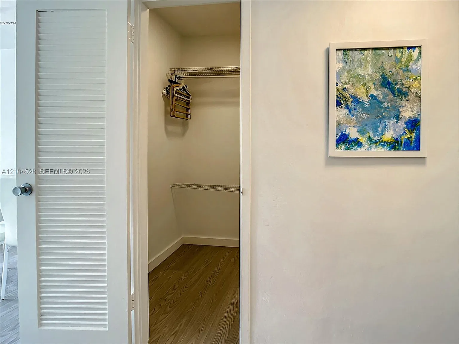 Mirador 1000 Condo — Photo 4
