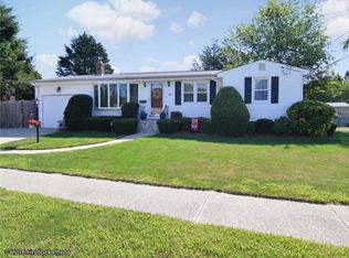 185 Warren Ave, Cranston, RI 02920