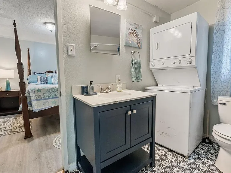 317 Ballentine St — Photo 32