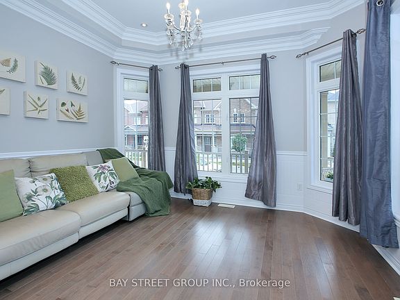 4th image of 1 Webb St