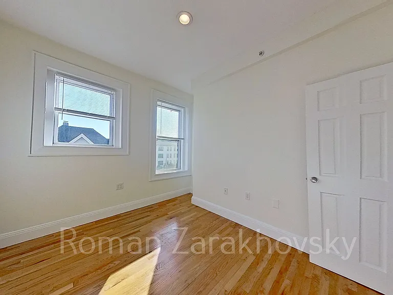 10 Brainerd Rd #32 — Photo 6